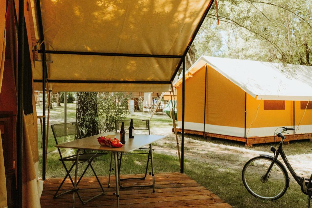 Hotel Camping Onlycamp Domelin à Beaufort  Extérieur photo